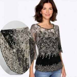 Amanda collection Bell Sleeve Blouse size large